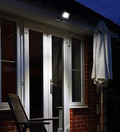 10w LED Floodlight Cool White IP65 6000k - PanelHut Free Delivery on all orders