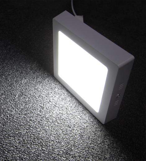 165x165 LED ceiling panel with 7000K cool white light