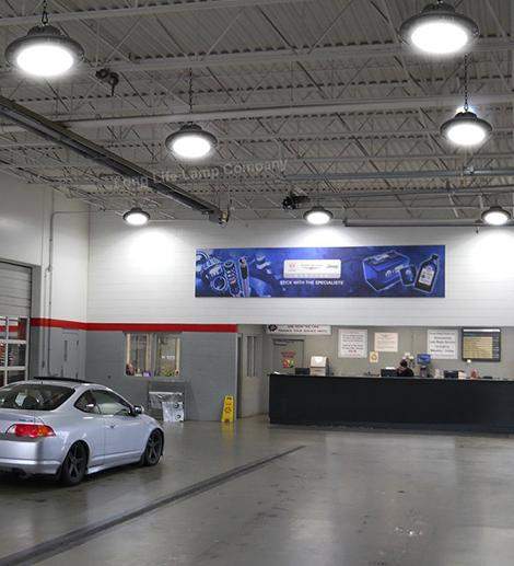 High-output commercial LED warehouse lighting