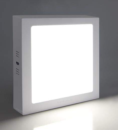 225x225 LED ceiling panel with 6500K cool white light